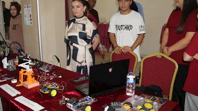 Dinar MTAL'de yıl sonu sergisi