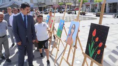 Çocuk evlerinde kalan öğrencilerin eserleri sergilendi