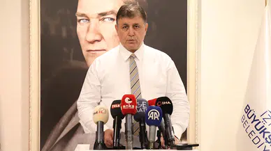 İzmir Büyükşehir Belediyesi memurlarının iş bırakma eylemi ikinci günde (2)