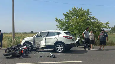 Ayvalık'ta otomobil ile çarpışan motosikletli öldü