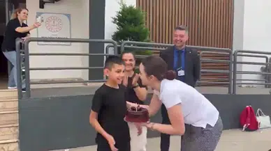 Şehidin oğluna, polislerden sürpriz doğum günü partisi