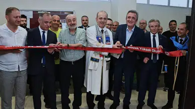 Abdullah Kanca MYO'da Bilgisayar Sınıfı Yenilendi: KANCA A.Ş. Bilişim Altyapısına Güç Kattı