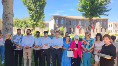 Depremzede çocukların çizdiği resimler, müzede sergilendi