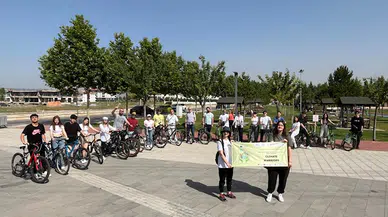 Çorum'da lise öğrencileri karbon salınımına "pedallayarak" dikkat çekti