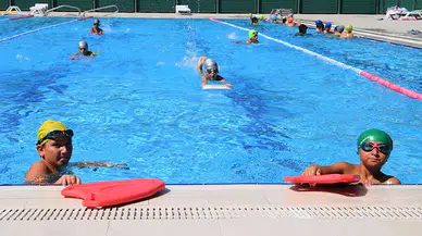 Osmangazi’de yaz dönemi yüzme kursları başlıyor