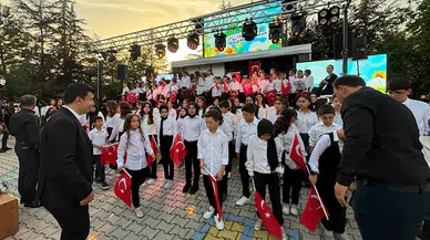 130 öğrenci konser verdi