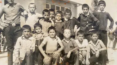 50 yıl önceki ilk mezunlara diploma/Ek fotoğraf