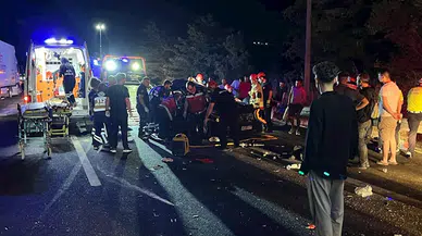 Anadolu Otoyolu'nda meydana gelen trafik kazasında 5 kişi yaralandı