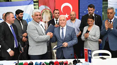 Bursa Büyükşehir Belediyesi’nde davullu zurnalı toplu sözleşme 