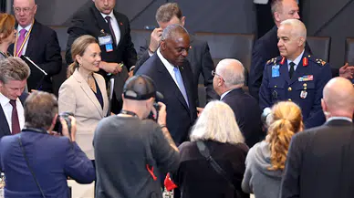 Bakan Güler, NATO Savunma Bakanları Toplantısı temaslarına devam ediyor