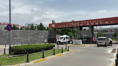 İstanbul - Gaziosmanpaşa'da asansör boşluğuna düşerek ölen Ersin Öztürk'ün cenazesi Adli Tıp'tan alındı