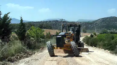 Sarıyıldız: Akdeniz’de asfalt sorunu yaşayan tek mahalle kalmayacak