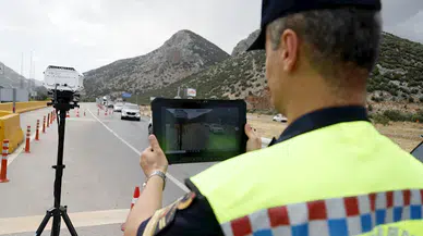 Jandarmadan bayrama özel '24 saat mobil radarlı' denetim