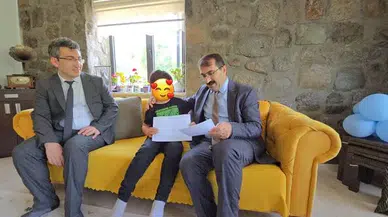 Sağlığına Kavuşan M.E.K, Karnesini Evde Teslim Aldı