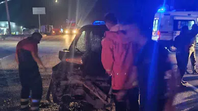 Hafif ticari araç, TIR'a çarptı: 1'i bebek, 2'si çocuk 5 yaralı