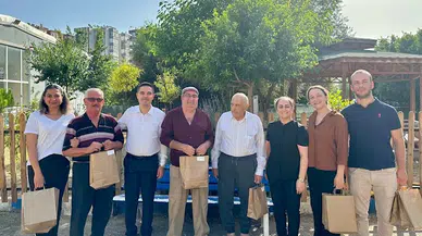 Huzurevi sakinlerine Babalar Günü sürprizi