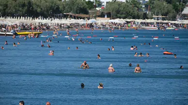 Bodrum sahillerinde bayram tatili yoğunluğu
