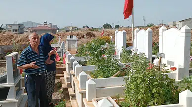 İslahiye’de depremzedelerden arife gününde mezarlık ziyareti