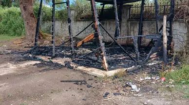 Düzce'de Kültür Park alanındaki kulübede çıkan yangın söndürüldü