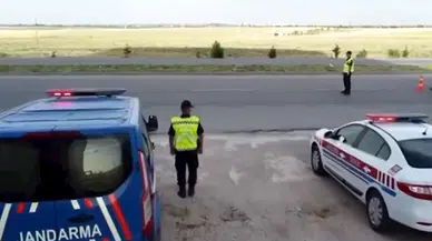 Bakan Yerlikaya: Tatilin ilk günü 852 trafik kazası meydana geldi