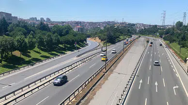 İstanbul - İstanbul'da trafik yoğunluğu yüzde 15'e düştü 
