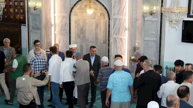 Burdurlular Ulu Cami'de bayramlaştı