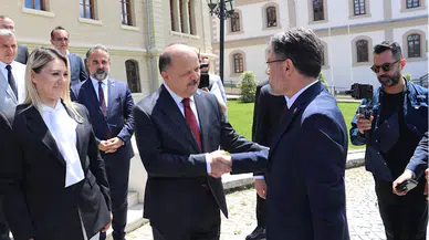 Tarım ve Orman Bakanı Yumaklı, Kastamonu Valiliğindeki bayramlaşma töreninde konuştu: