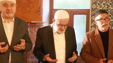 Karamollaoğlu, bayram namazını Ankara'da kıldı