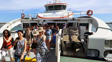 İZDENİZ'in yaz seferlerine 3 kat ilgi