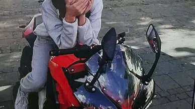 Motosiklet kazasında Ayşegül öldü, sürücü kardeşi ağır yaralı