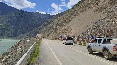 Artvin Valiliği'nden Kurban Bayramı Trafik Uyarısı: "Yolda Sevdiklerinizi Değil, Yolu Görün"