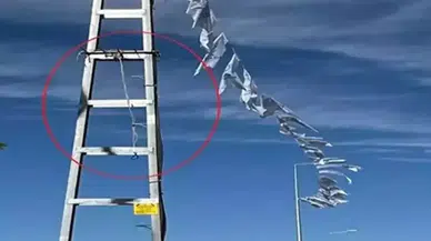 Kayseri'de korkunç olay! Kurban pazarında kendini elektrik direğine astı!