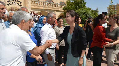 Tülay Hatimoğulları: Anayasada 'kayyum' diye bir şey yok