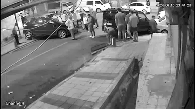 İstannbul - Sultangazi'de kaldırıma çıkan aracın altında kalmaktan son anda kurtuldu 