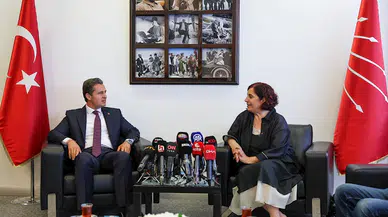 Siyasi partiler bayramlaştı (2)