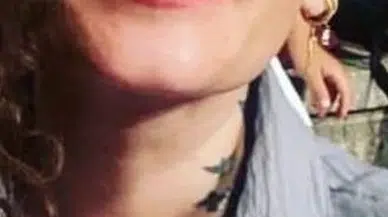 Tartıştığı sevgilisini boğazı ve karnından bıçakladı