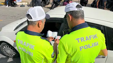 Mersin’de bayram dolayısıyla trafik tedbirleri yoğunlaştı