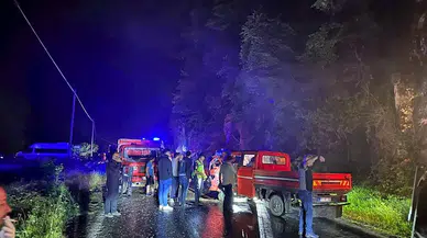 Rize'de iki kamyonetin çarpıştığı kazada 4 kişi yaralandı