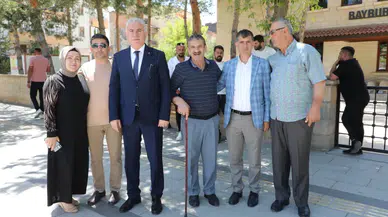 Başkan Memiş, Esnaflar ve Vatandaşlarla Bayramlaştı