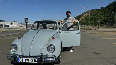 Telefonunu satıp ilk arabasını alan Trabzonlu genç nostaljik araba koleksiyoncusu oldu