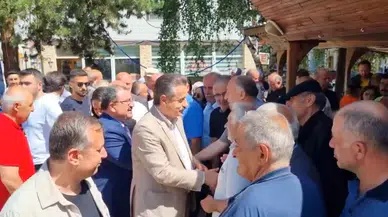 Şavşat Halkı Bayram Coşkusunu Bir Arada Yaşadı: Şehir Bayramlaşması Yoğun Katılımla Gerçekleştirildi