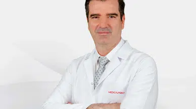 İki ayrı ekibin yaptığı ameliyatla tümörden kurtuldu