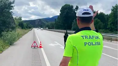 Karabük'te trafik ekipleri bayram tatilinde denetimlerini sürdürdü