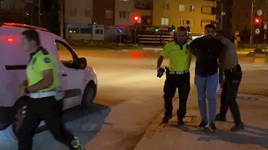 Bursa’da 'dur' ihtarına uymayan ehliyetsiz sürücüye 31 bin 833 TL ceza