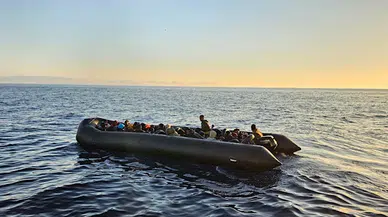 Karaburun açıklarında 40 kaçak göçmen yakalandı