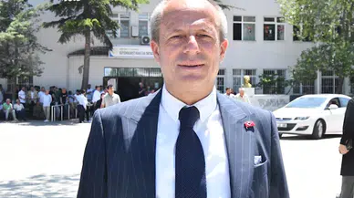  Büyükkarıştıran'da seçmenler, sandık başına gitti; CHP'nin adayı kazandı (2)