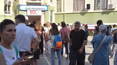 İzmir'de LGS sınavı heyecanı başladı