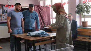 KAYSERİ'nin Pınarbaşı ilçesinde oy kullanma işlemi başladı (3) (VİDEO EKLENDİ)