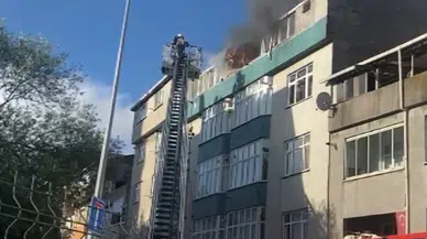 İstanbul- Sultangazi'de yangında mahsur kalan 1'i engelli 4 kişi kurtarıldı