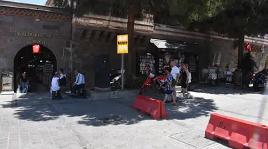 Kemeraltı esnafı bayramda umduğunu bulamadı